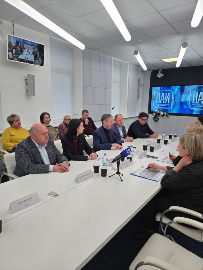 Первый круглый стол в рамках цикла обсуждений налоговых изменений стартовал в медиацентре ПАИ.
